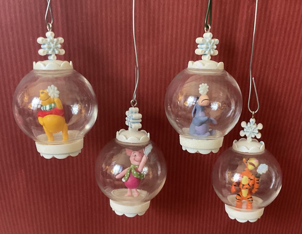 Ashland 3.75” Mrs Claus Carriage Glass Ornament  