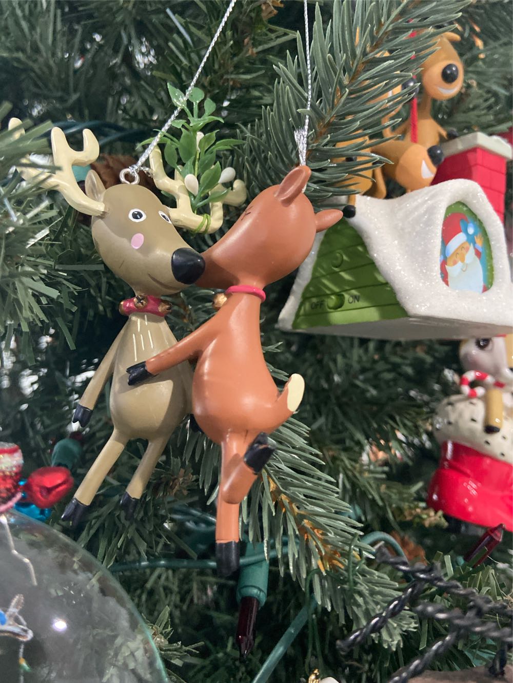 Romance Reindeer Carlton Heirloom Ornament  ornament collectible [Barcode 068981188681] - Main Image 2