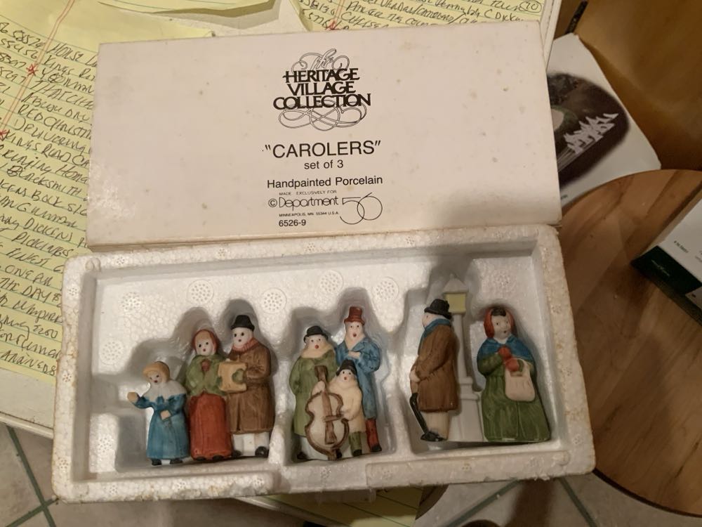 Carolers Dickens Carolers - Dickens Village ornament collectible - Main Image 2