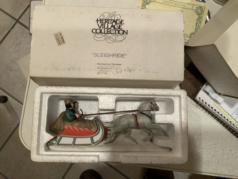 Blow Moles Santa Chimmy