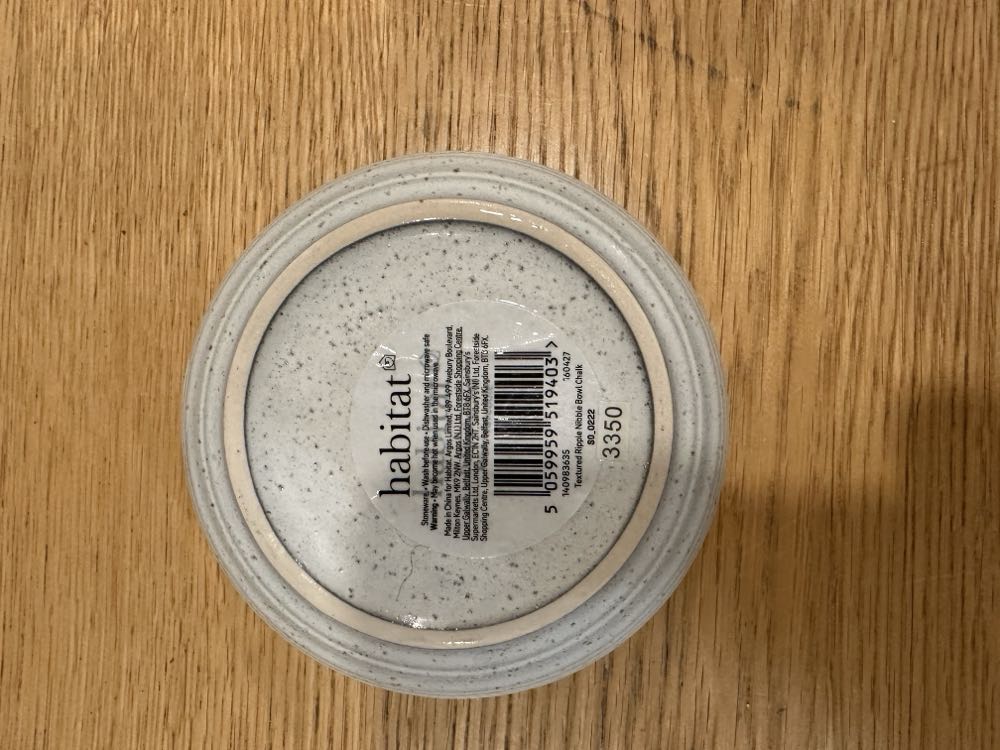 Bowl Small Grey/white 11cm  ornament collectible [Barcode 5059959519403] - Main Image 4