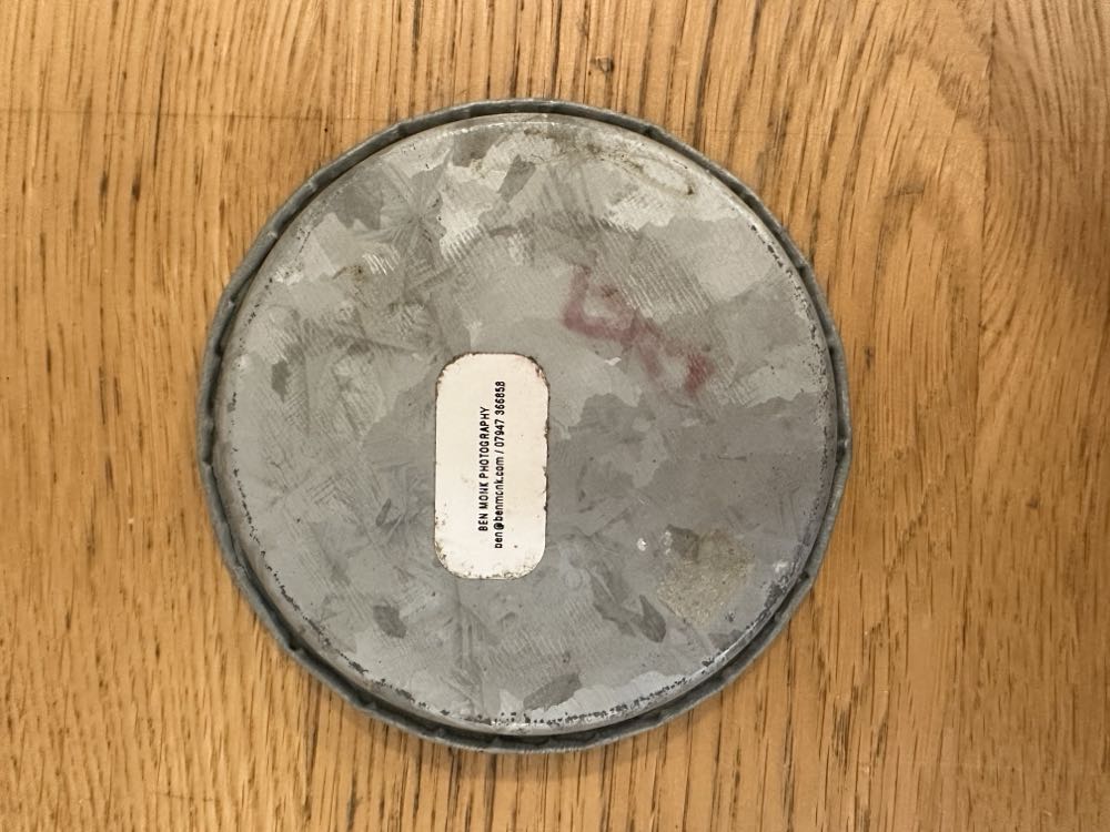 Plate Small Metal 9cm  ornament collectible - Main Image 3