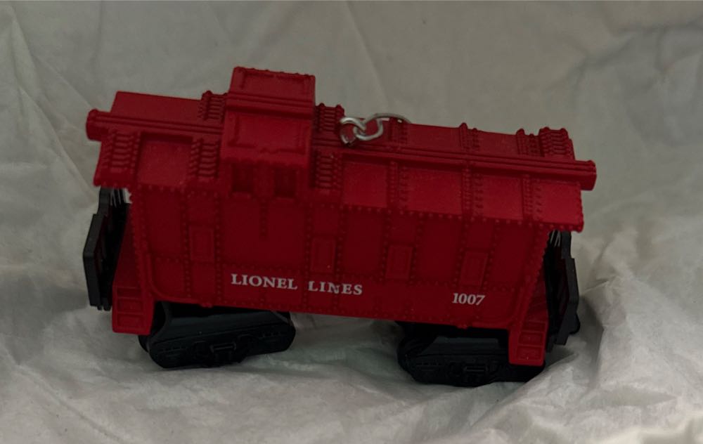 Lionel 1007 Caboose - Lionel Train Series (Trains) ornament collectible [Barcode 763795458165] - Main Image 4