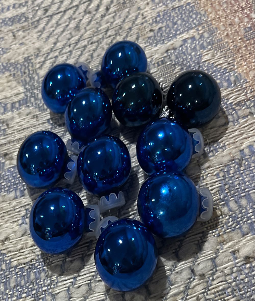 Santa & Mrs Claus Ice Skating