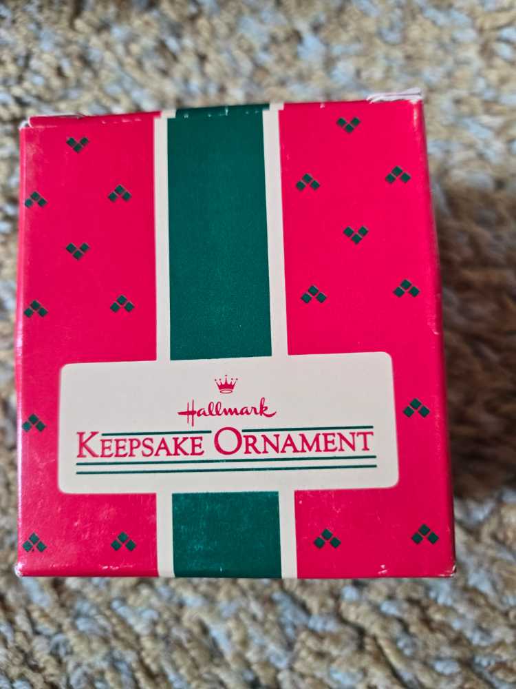 Tipping the Scales - Tipping The Scales (Santa) ornament collectible - Main Image 2