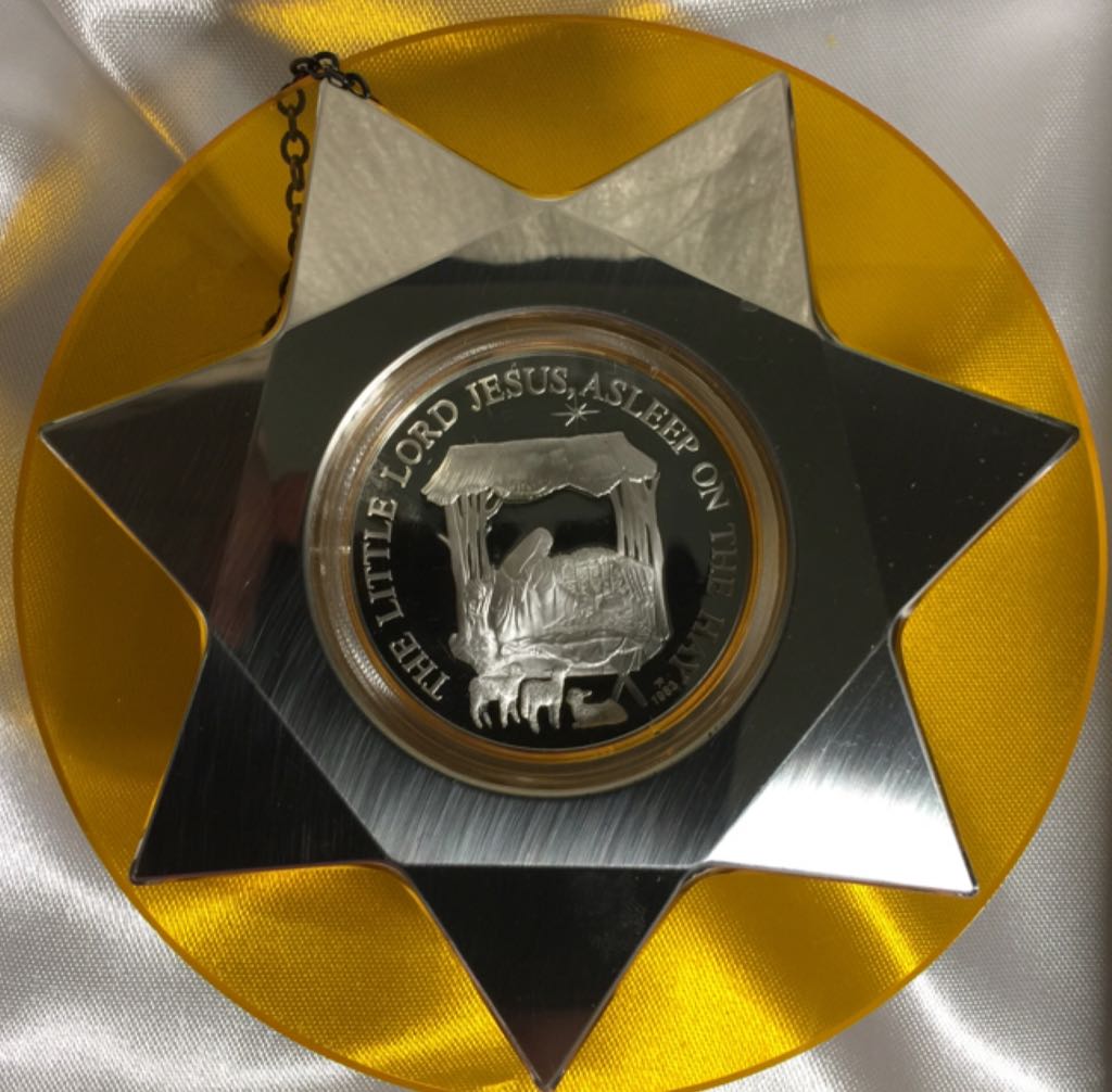 Away In A Manger No Crib For His Bed - Sterling Franklin Mint Xmas orn. (Madonna and Child) ornament collectible - Main Image 2