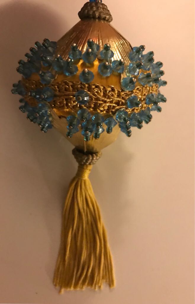Bead & Sequin - Rhombus - Gold, Green With Tassel - Rhombus (Pins & Sequins) ornament collectible - Main Image 1