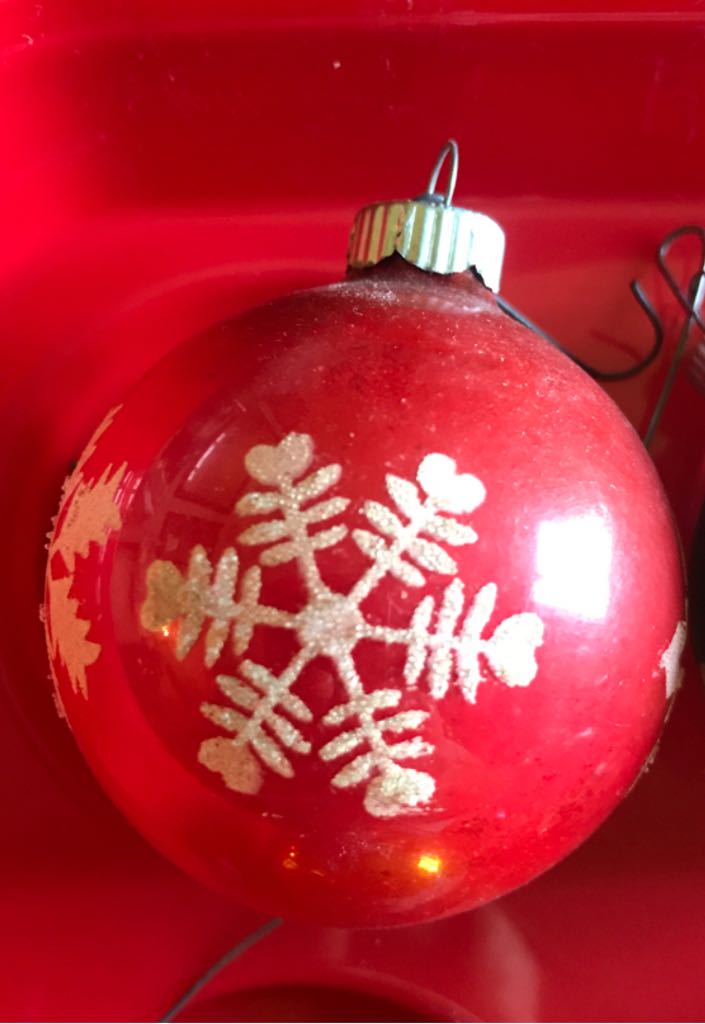 Shiny Brite - Round - Stencil - Snowflake - Red - Stencils (Shiny Brite) ornament collectible - Main Image 2