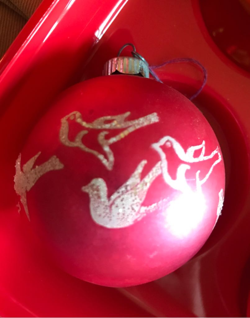 Shiny Brite - Round - Stencil - Dove - Red - Stencil (Round) ornament collectible - Main Image 2