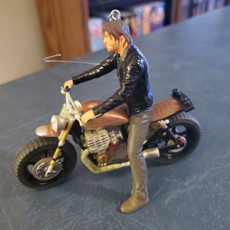 TWD-Daryl Rides Again - The Walking Dead (TV) ornament collectible [Barcode 763795294763] - Main Image 3