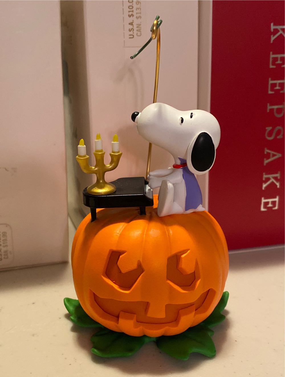 Spooky Snoopy - Snoopy (Halloween) ornament collectible [Barcode 763795348091] - Main Image 4