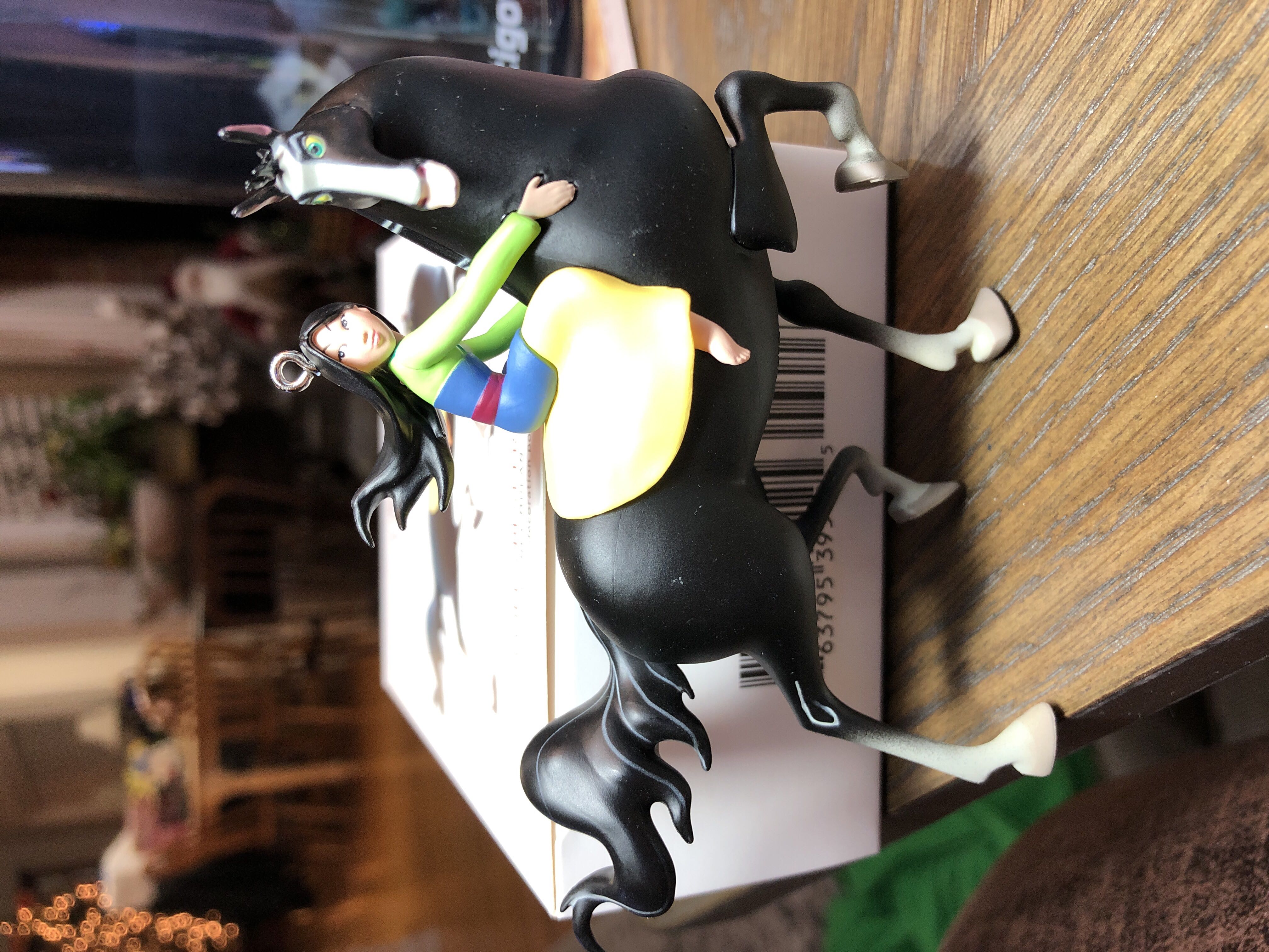 A Girl’s Best Friend - Mulan (Disney) ornament collectible [Barcode 763795395125] - Main Image 2