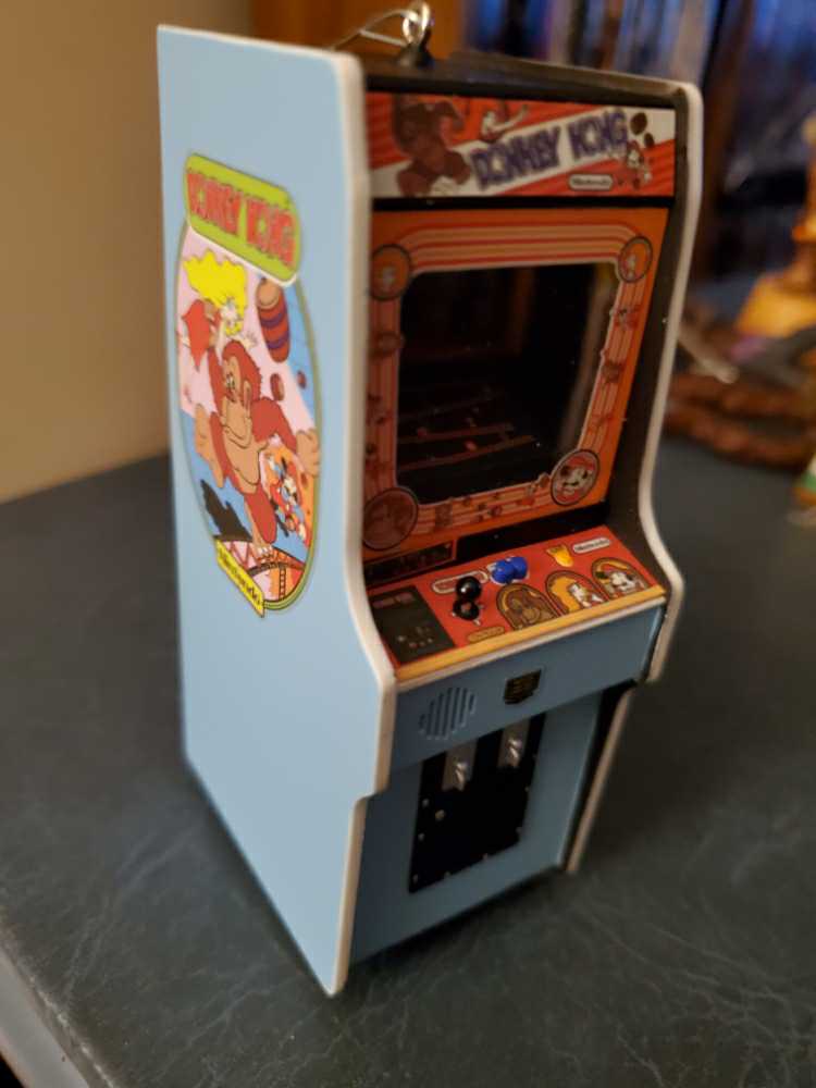Donkey Kong Arcade Game 2018 - Donkey Kong (Donkey Kong) ornament collectible [Barcode 763795294794] - Main Image 3