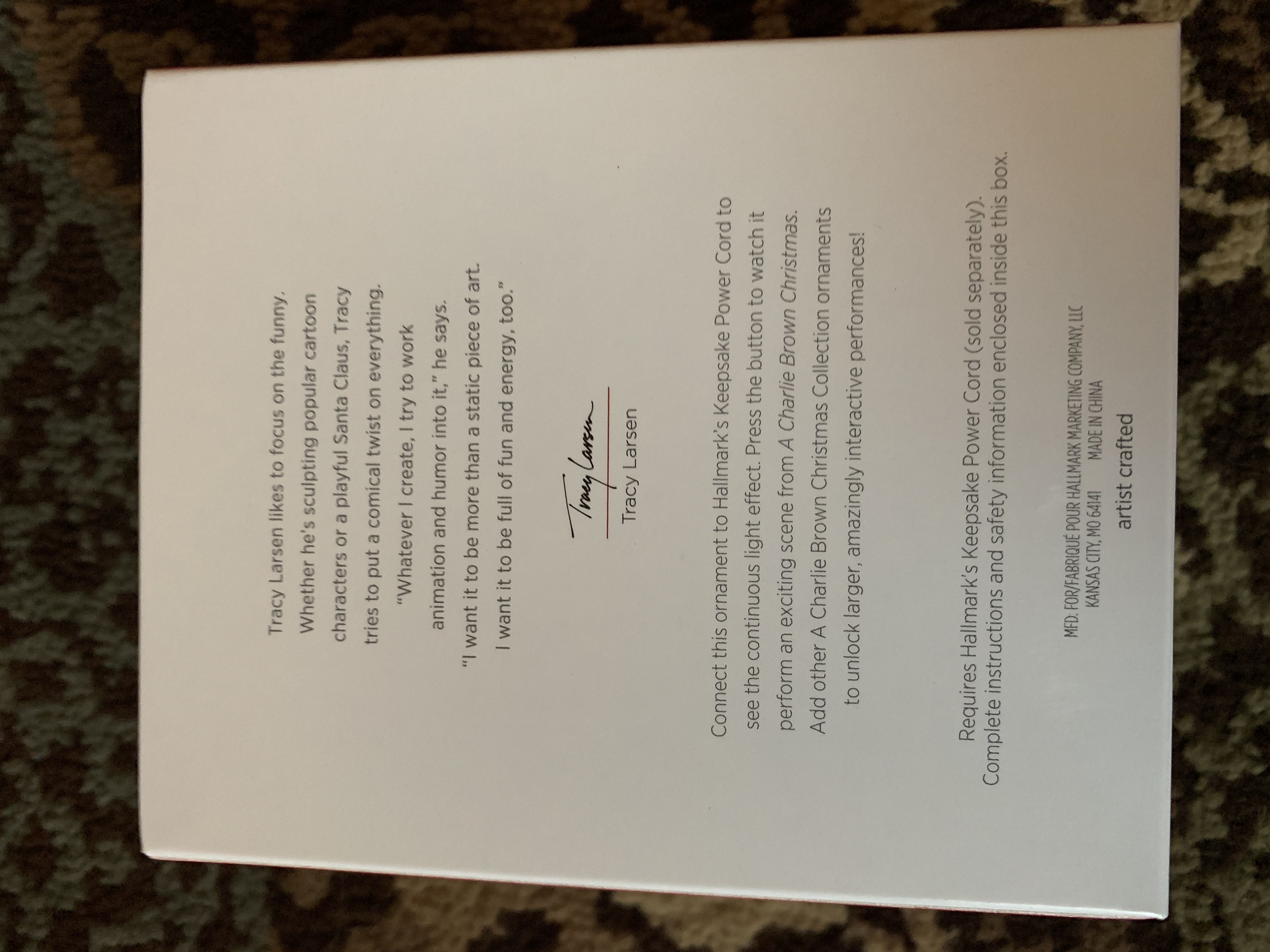 Linus - A Charlie Brown Christmas (Peanuts) ornament collectible [Barcode 763795347063] - Main Image 2