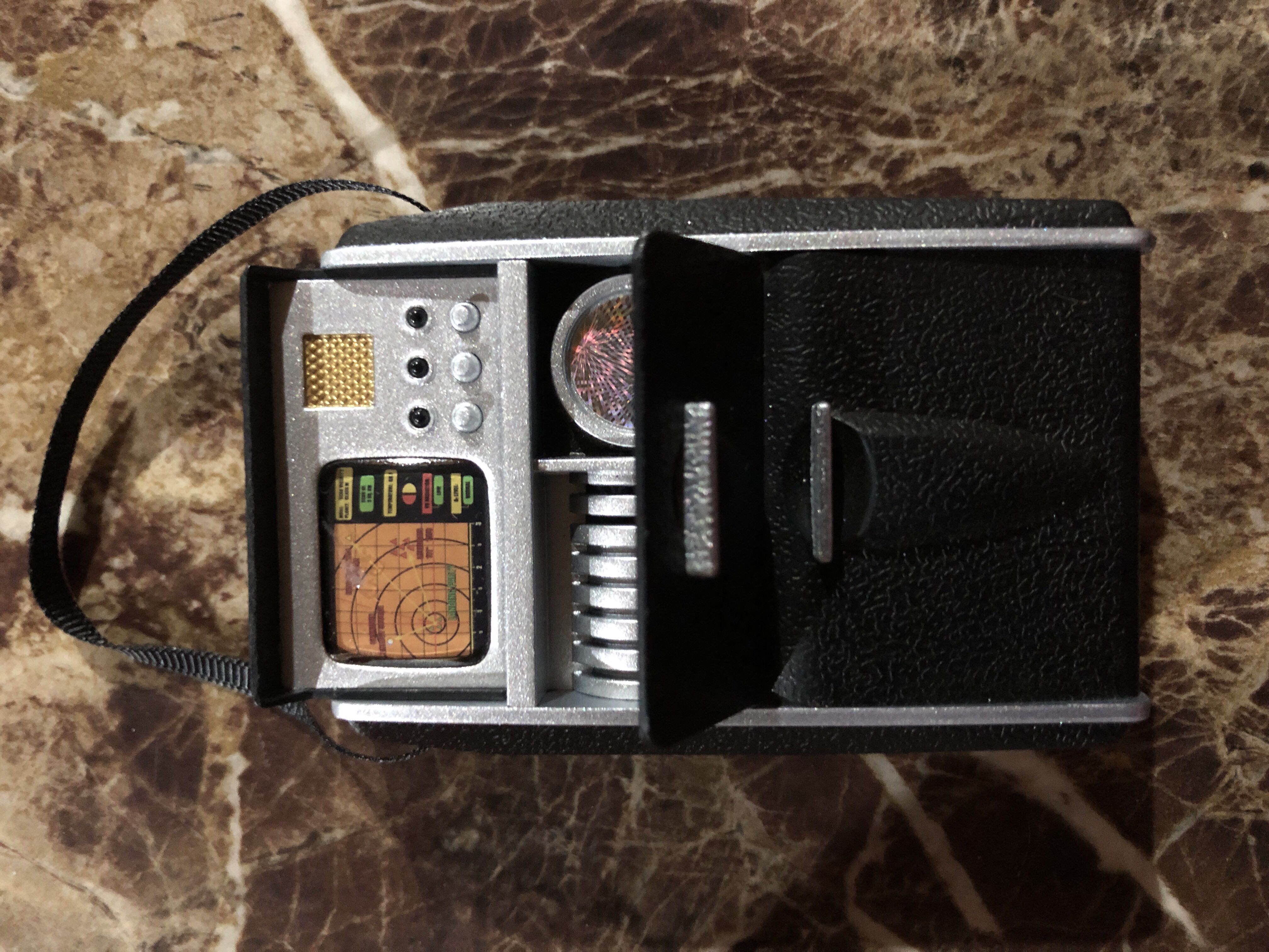 Star Trek: “Starfleet Tricorder” 2018 Ornament - Star Trek: The Original Series (Starfleet Tricorder) ornament collectible [Barcode 763795345335] - Main Image 3