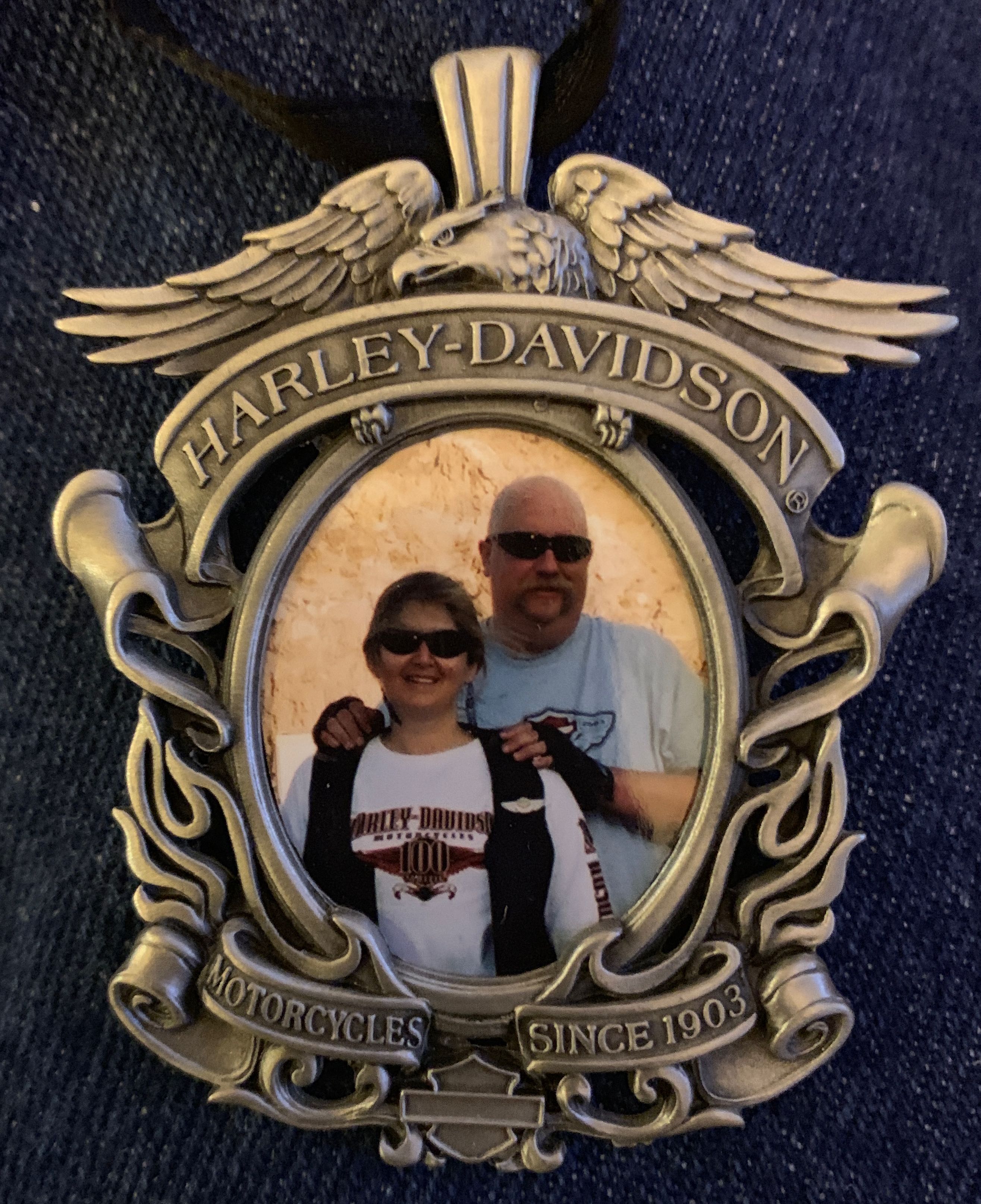 Pewter 2003 Harley Davidson Eagle Frame  ornament collectible - Main Image 1