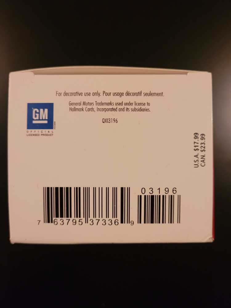 All-American Trucks: 2018 Cheverolet Silverado Centennial Edition - All-American Trucks (2018 Chevrolet Silverado) ornament collectible [Barcode 763795373369] - Main Image 3