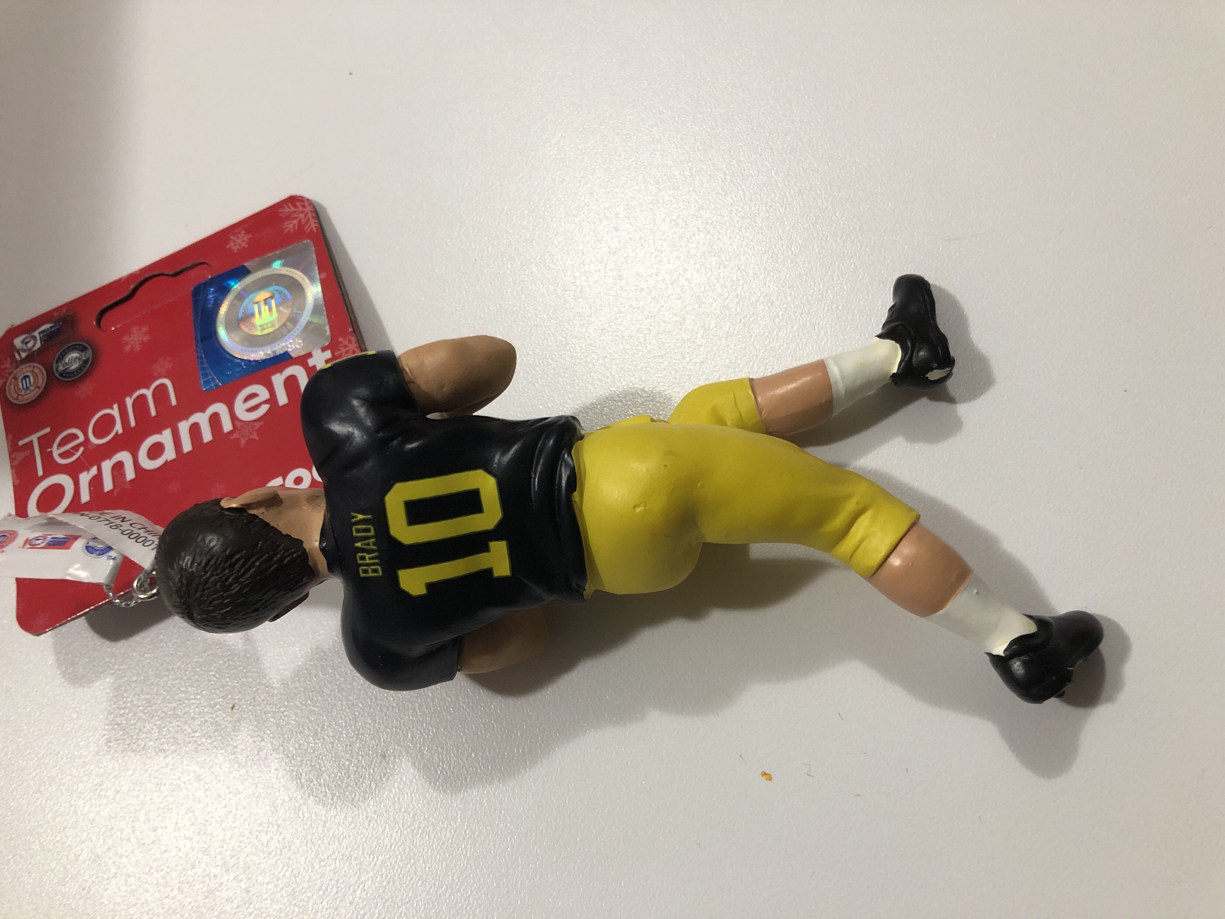Tom Brady   (Michigan Wolverines) ornament collectible [Barcode 192797236226] - Main Image 2