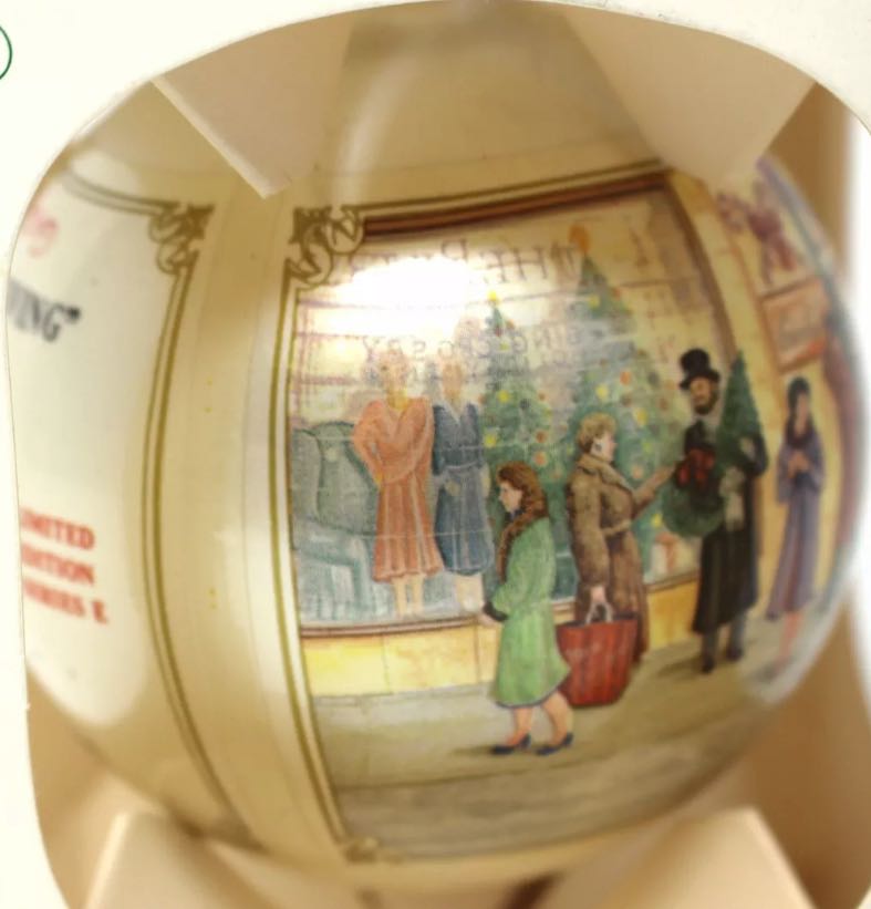 Glass 1987 Harley Davidson  ornament collectible - Main Image 4