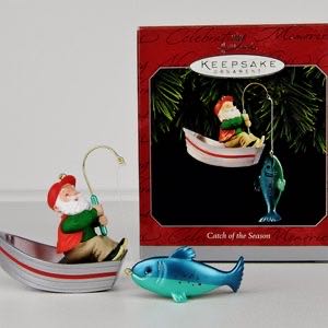 Catch Of The Season - Santa (Fishing) ornament collectible [Barcode 015012437997] - Main Image 3