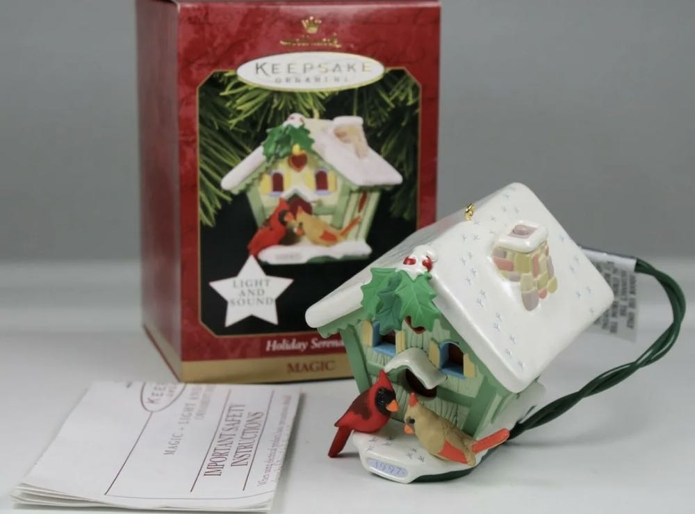 Holiday Serenade  - Magic- Light and Sound (Birds) ornament collectible [Barcode 015012365900] - Main Image 3