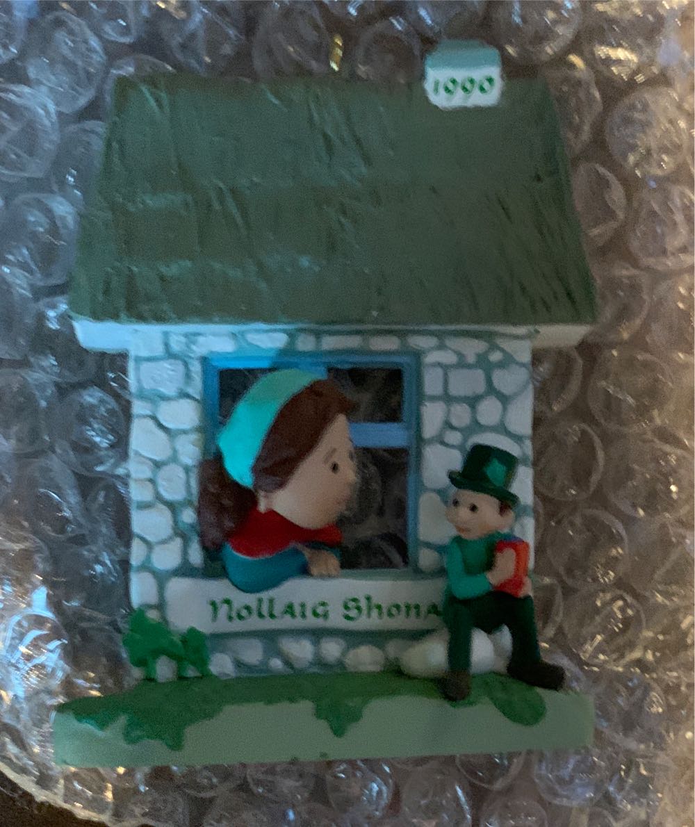 Irish Windows Of The World - Windows Of The World Series ornament collectible [Barcode 070000027468] - Main Image 3