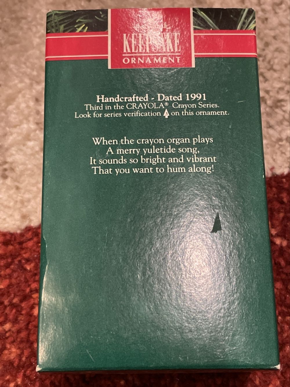 Crayola Crayon #3 Bright, Vibrant Carols - Crayola Crayon (Crayola) ornament collectible [Barcode 070000027451] - Main Image 3