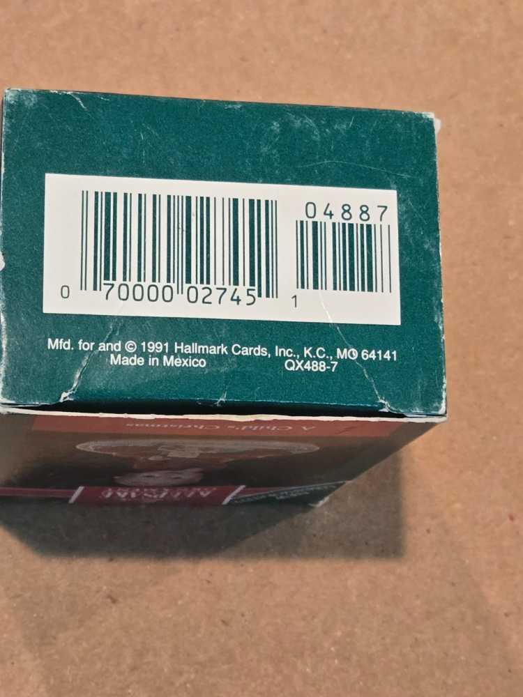 A Child’s Christmas   ornament collectible [Barcode 070000027451] - Main Image 3