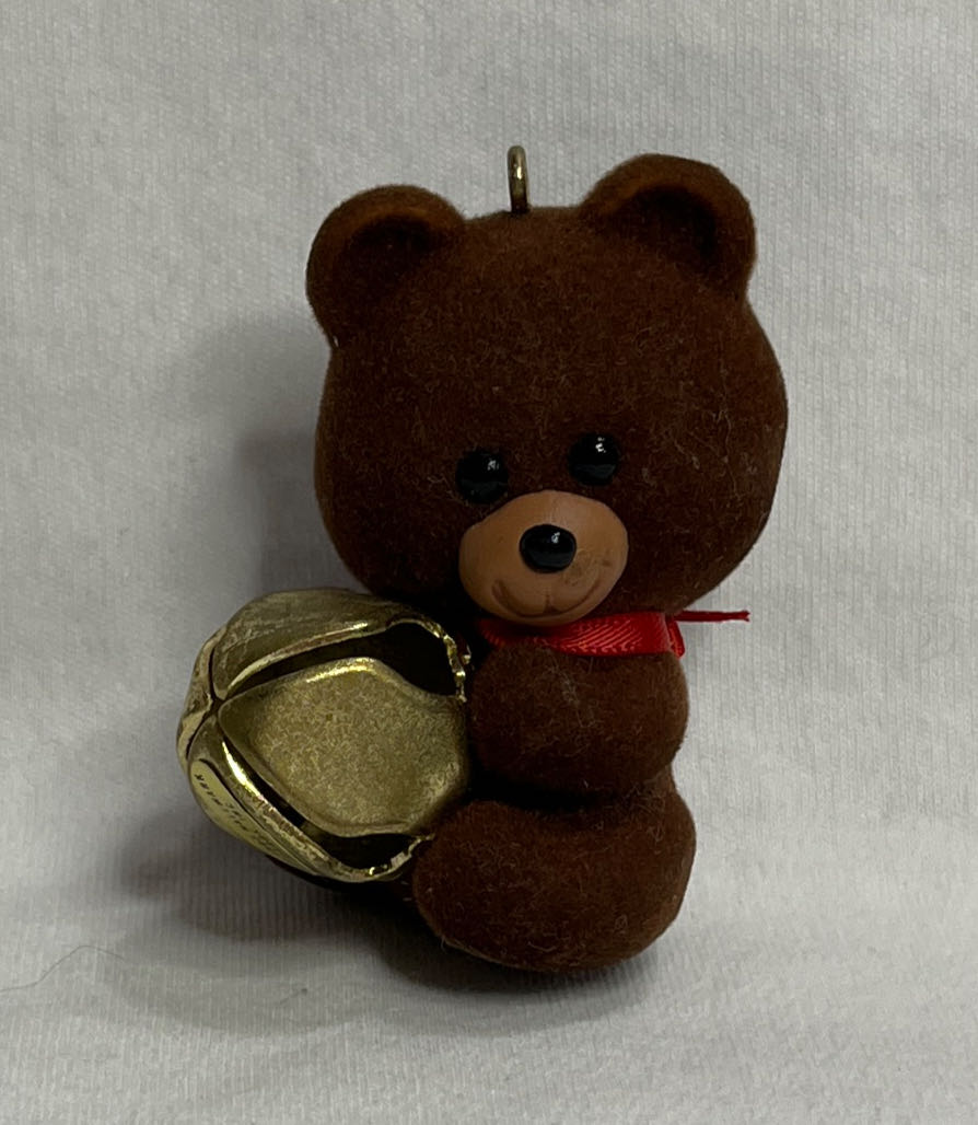 Jingling Teddy  (Bears) ornament collectible - Main Image 3