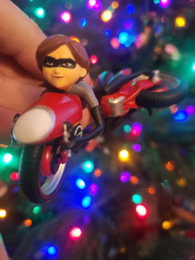 Elastigirl Rides Again - Disney•Pixar Incredibles 2 (Hanging Ornament) ornament collectible [Barcode 763795397457] - Main Image 3