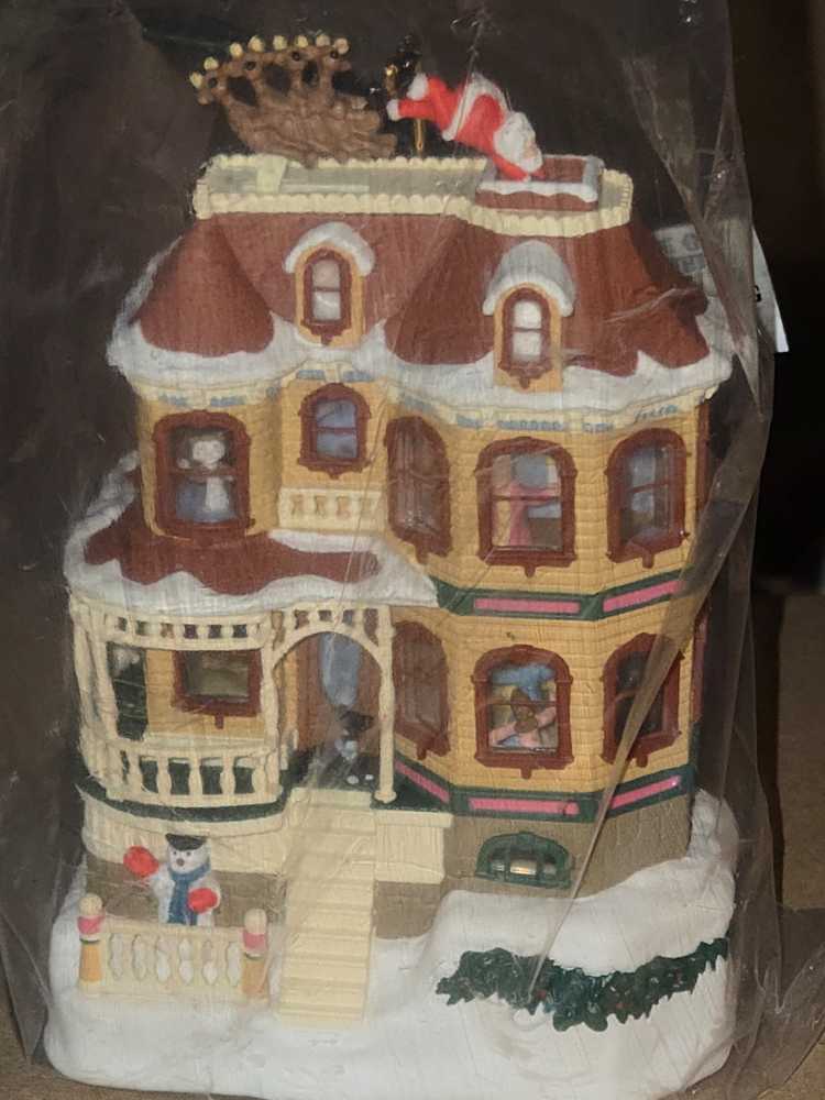 Up On The Housetop - Magic (Nostalgic House & Shops Complement) ornament collectible [Barcode 015012605730] - Main Image 4