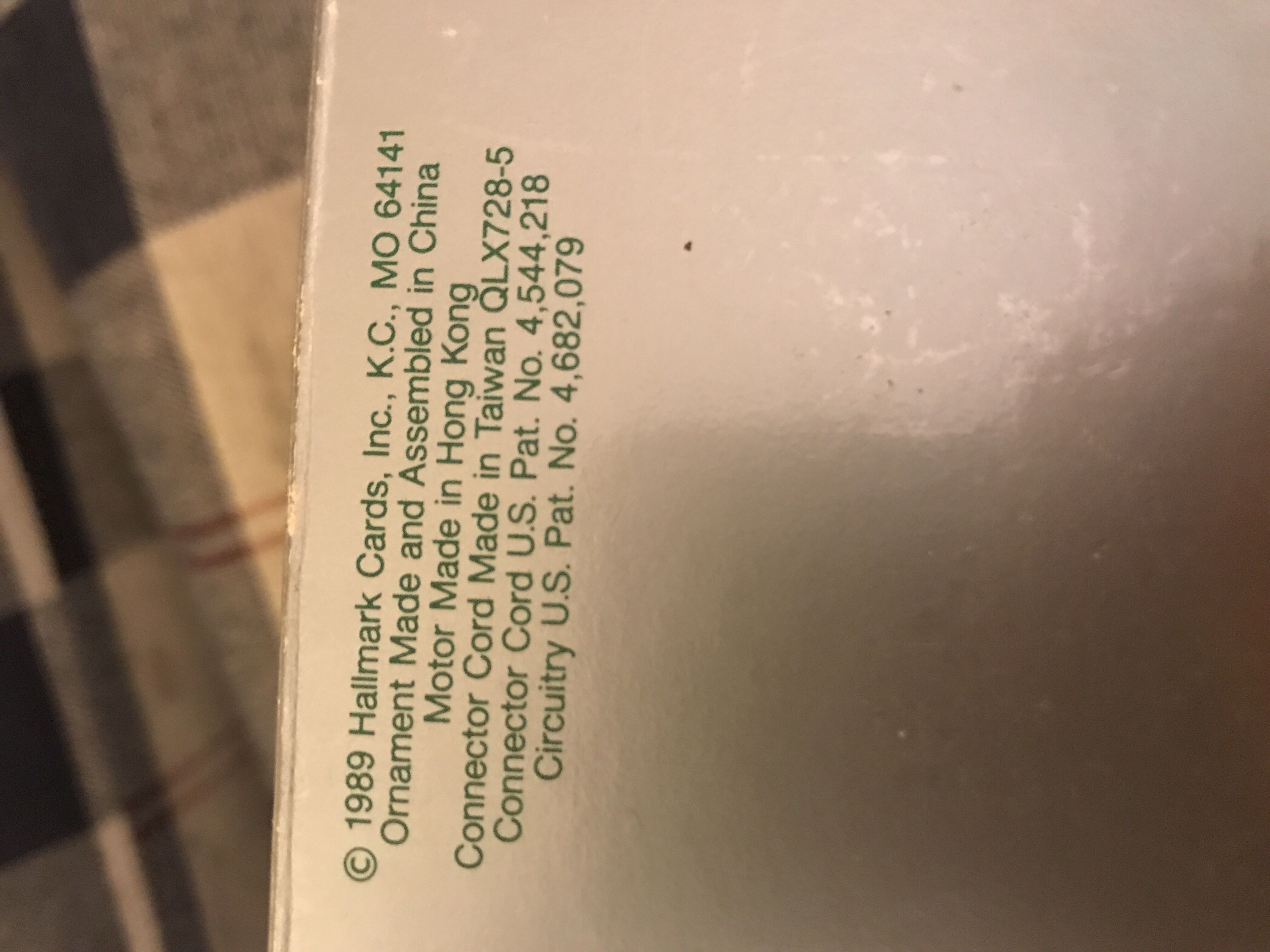 Spirit Of St. Nick - Lighted Keepsake Magic ornament collectible - Main Image 2