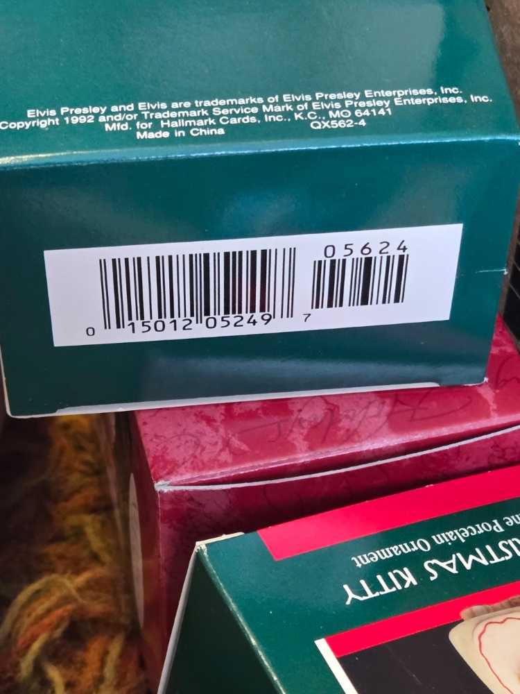 Elvis - Elvis ornament collectible [Barcode 015012052497] - Main Image 3