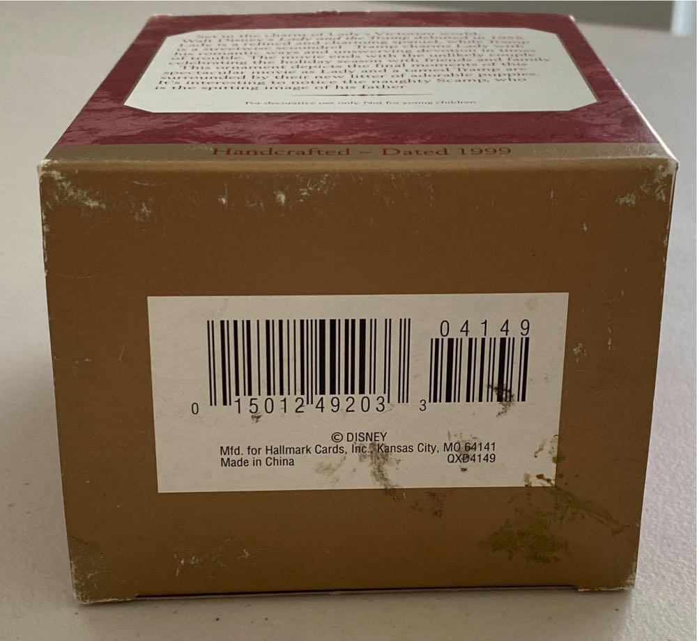 Disney Lady And The Tramp The Family Portrait - Walt Disney’s Lady and the Tramp (Disney) ornament collectible [Barcode 015012492033] - Main Image 3