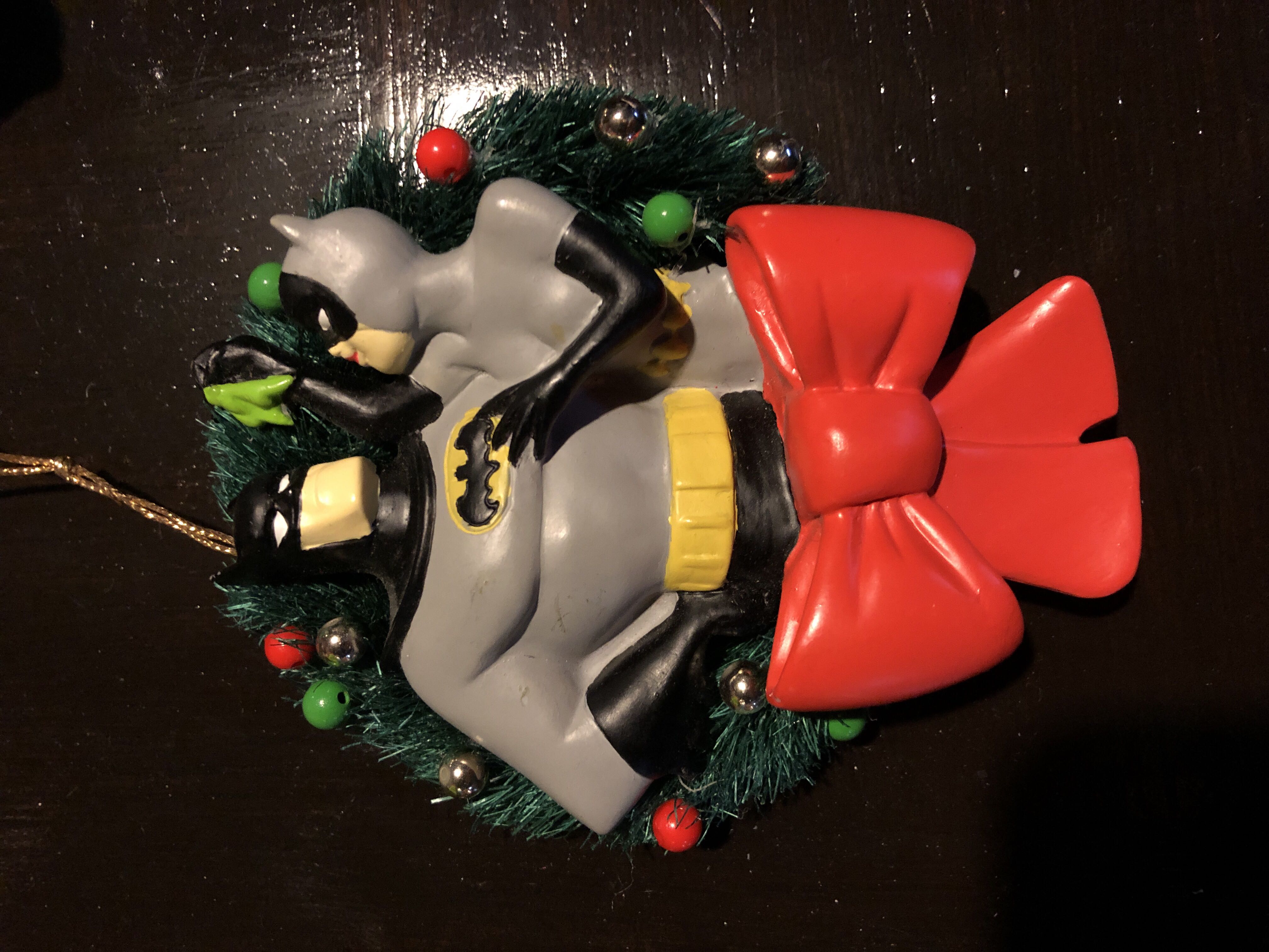 Batman And Catwoman Wreath  ornament collectible - Main Image 1