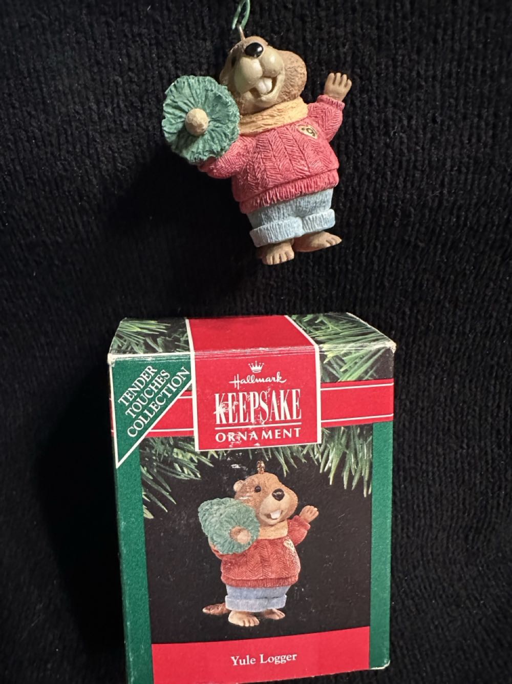 Yule Logger  - Tender Touches (Beaver / Tree) ornament collectible [Barcode 070000027444] - Main Image 4