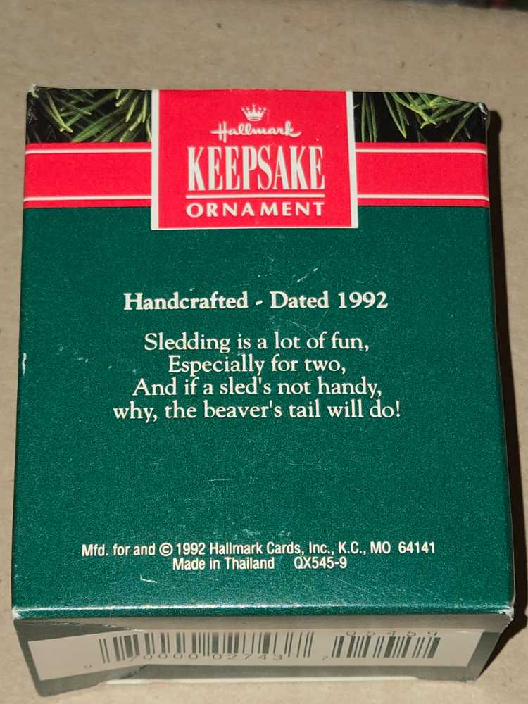 Toboggan Tail  (Beaver) ornament collectible [Barcode 070000027437] - Main Image 2