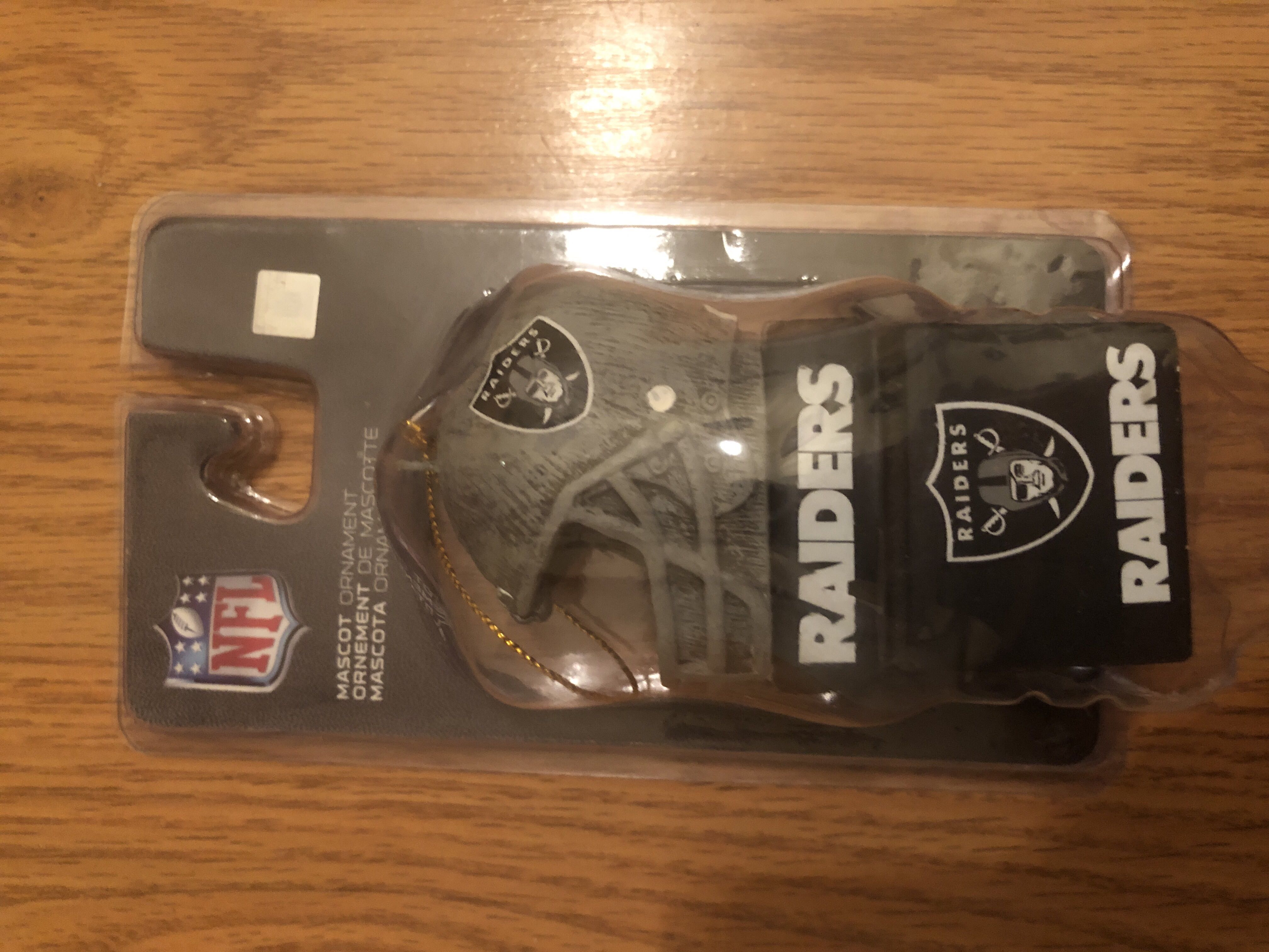 Oakland Raiders Wood Block Tiki  ornament collectible [Barcode 808412637094] - Main Image 1