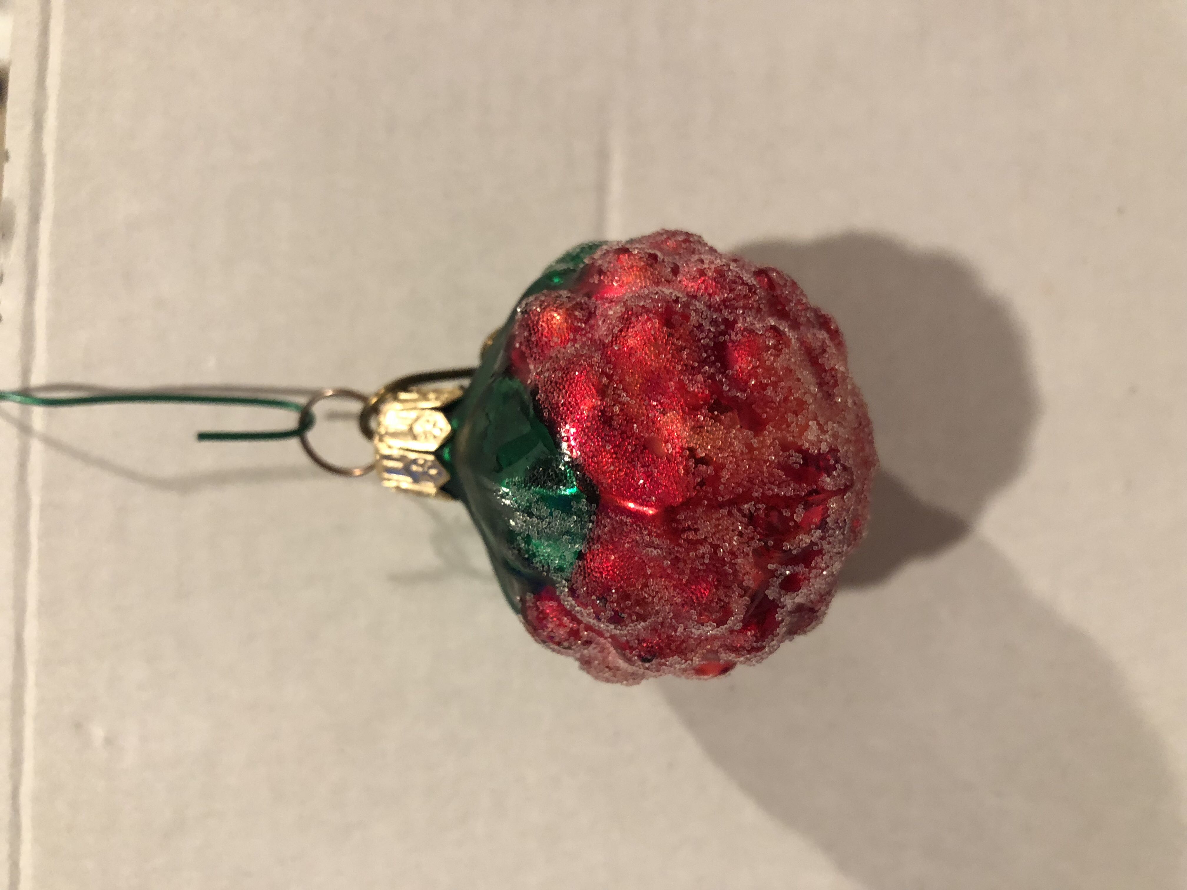 OGC Gold Mistletoe & Holly Ball