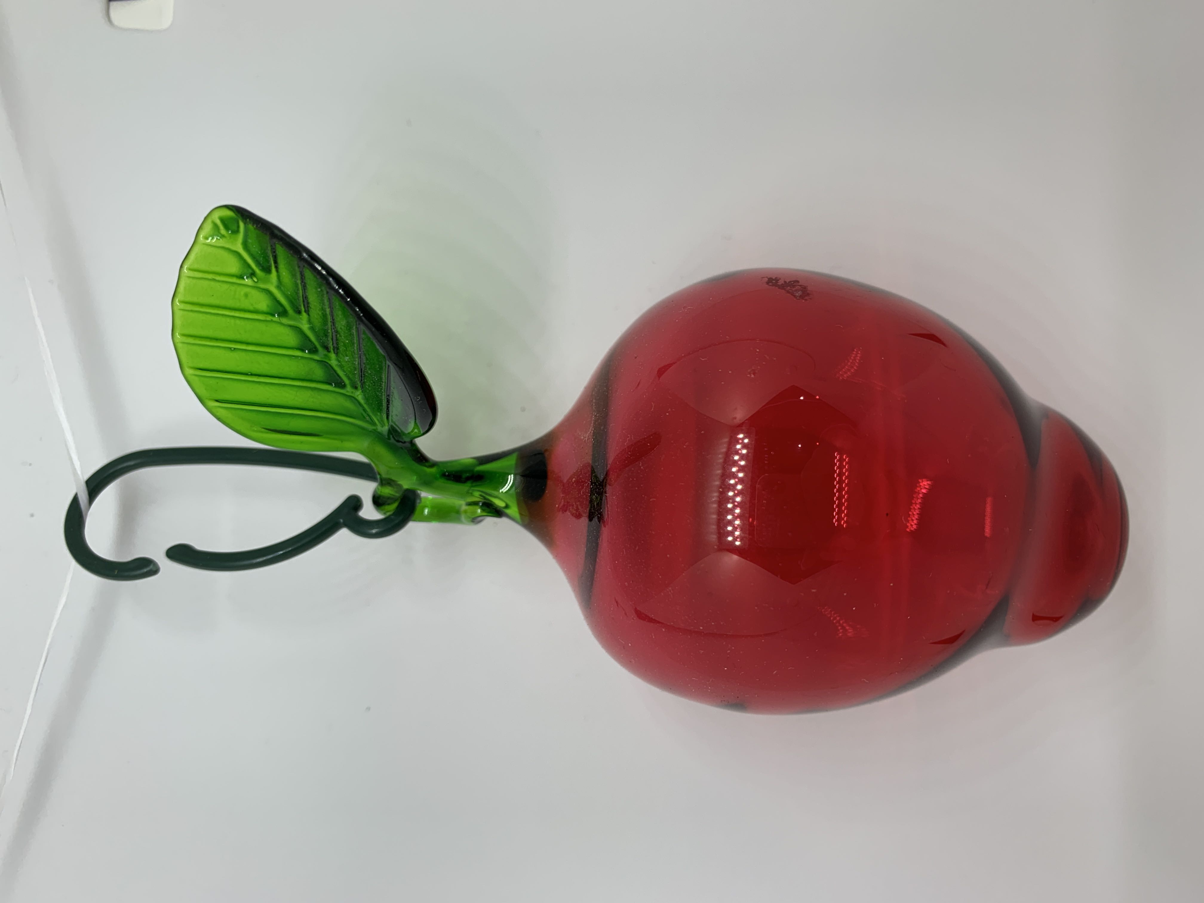 Putz - Village - White With Curvy Fence