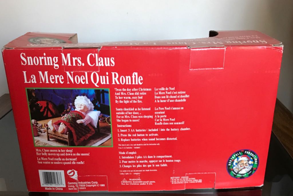 Snoring Mrs Claus - Holiday Scene (Animated & Musical) ornament collectible [Barcode 086786126233] - Main Image 2
