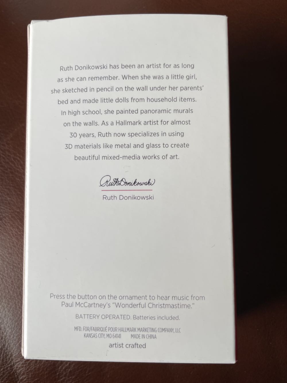 Wonderful Christmastime - Nostalgia (Iconic Songs) ornament collectible [Barcode 763795329571] - Main Image 2