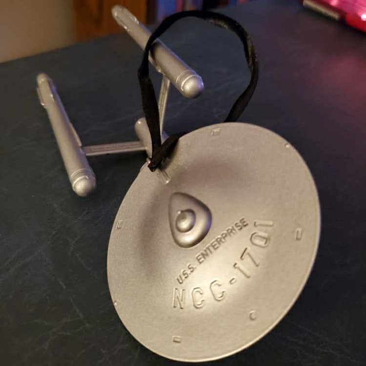 ST:TOS - “U.S.S. ENTERPRISE L” - Star Trek: The Original Series (Hanging Ornament) ornament collectible [Barcode 763795437245] - Main Image 4