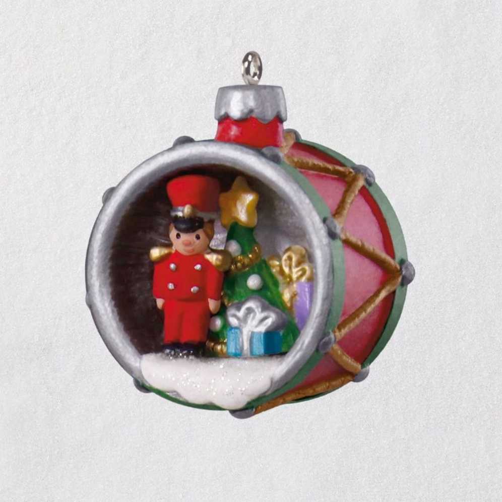 A World Within #4 - A World Within (A World Within) ornament collectible [Barcode 763795343713] - Main Image 3