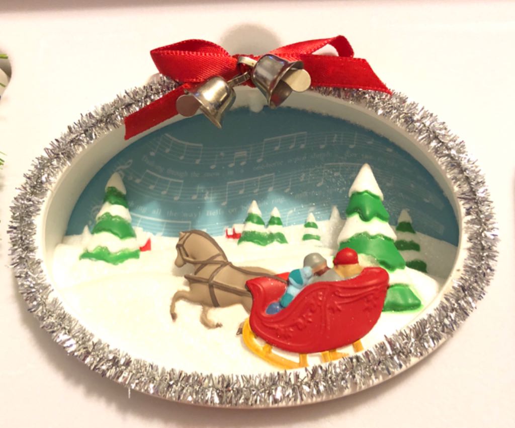 Shiny Brite - Round - Reflector - Sunburst - Red/Green