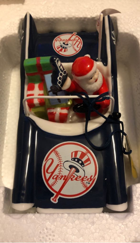 Chip And Dale - Stocking Stuffers 