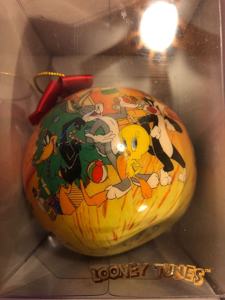 Holiday Wildlife Black Capped Chickadee