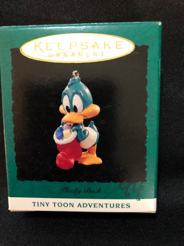 Plucky Duck - Tiny Toon Adventures (Looney Tunes) ornament collectible [Barcode 015012113389] - Main Image 2