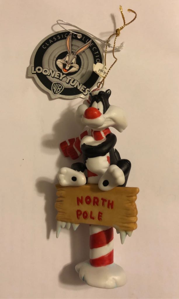 Snoopy 1978 Satin Ball Tree Trimming Time