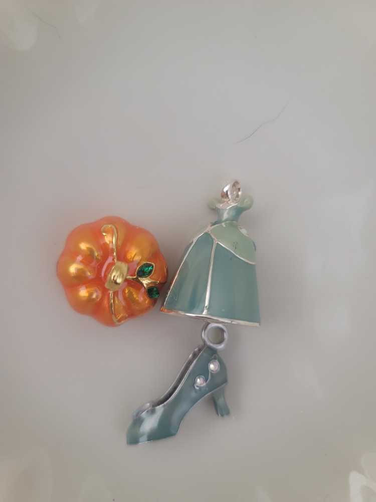 Having A Ball - Disney Cinderella (Disney) ornament collectible [Barcode 763795399635] - Main Image 3